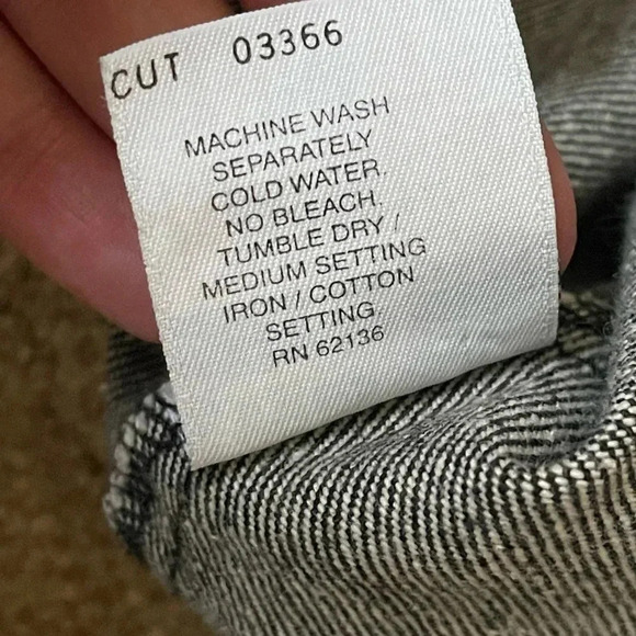 GUESS Girls Black Denim Trucker Jacket – Size M – Button-Up - Picture 5 of 9